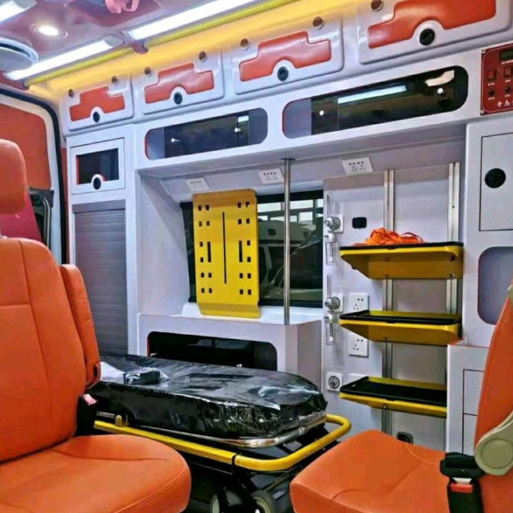 灵台长途救护车护送病人租赁价格
